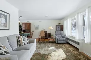 47 Clinton Ave, New Providence, NJ 07974 - Photo 6