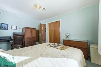 47 Clinton Ave, New Providence, NJ 07974 - Photo 22