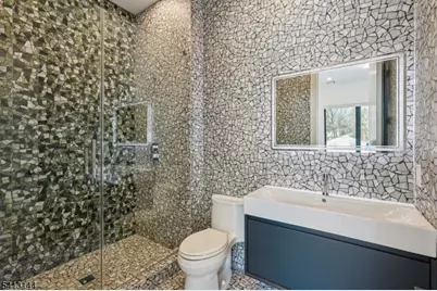 39 Billingsley Dr, Livingston, NJ 07039 - Photo 20