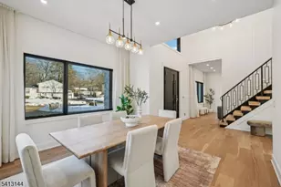 39 Billingsley Dr, Livingston, NJ 07039 - Photo 10