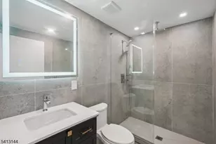 39 Billingsley Dr, Livingston, NJ 07039 - Photo 26