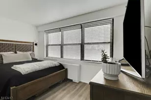 285 Aycrigg Ave 5C, Passaic, NJ 07055 - Photo 10