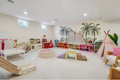 31 North Dr, Livingston, NJ 07039 - Photo 32