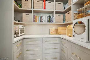 31 North Dr, Livingston, NJ 07039 - Photo 16