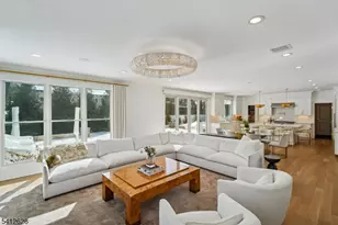 31 North Dr, Livingston, NJ 07039 - Photo 18