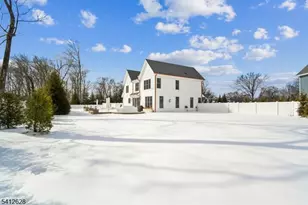 31 North Dr, Livingston, NJ 07039 - Photo 40