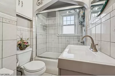 32 Fairview Pl, Belleville, NJ 07109 - Photo 10