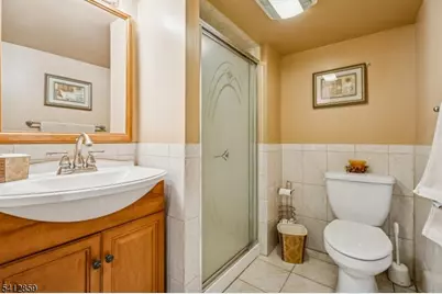 32 Fairview Pl, Belleville, NJ 07109 - Photo 14