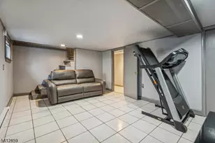 32 Fairview Pl, Belleville, NJ 07109 - Photo 18