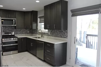 83 Pheasant Run, Edison, NJ 08820 - Photo 8