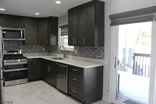 83 Pheasant Run, Edison, NJ 08820 - Photo 8