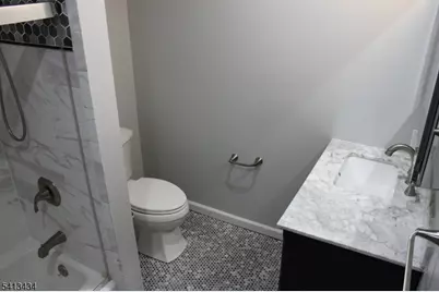 83 Pheasant Run, Edison, NJ 08820 - Photo 18