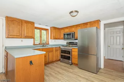 14 Sioux Trl, Wantage, NJ 07461 - Photo 4