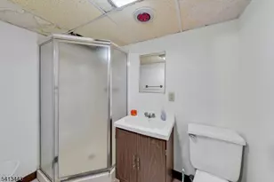 712 Meyer Ave, Lyndhurst Township, NJ 07071 - Photo 26