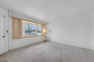 712 Meyer Ave, Lyndhurst Township, NJ 07071 - Photo 2