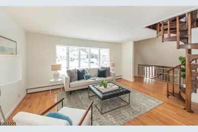 27 Balston Dr, Verona, NJ 07044 - Photo 4