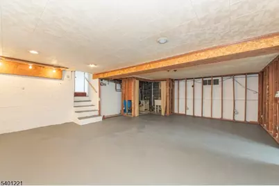 27 Balston Dr, Verona, NJ 07044 - Photo 26