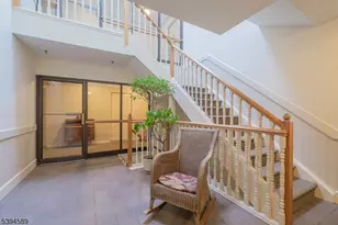 20C Heritage Dr, Chatham Township, NJ 07928 - Photo 4