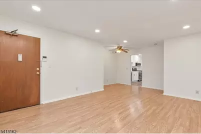 39 Sandra Circle #B 4, Westfield, NJ 07090 - Photo 6