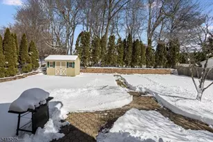 10 Hawthorn Dr, Roxbury Township, NJ 07876 - Photo 32