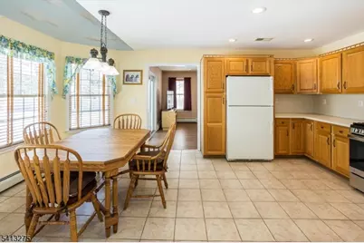 10 Hawthorn Dr, Roxbury Township, NJ 07876 - Photo 12