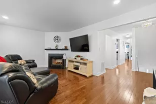 42 Lexington Ln, West Milford, NJ 07480 - Photo 8