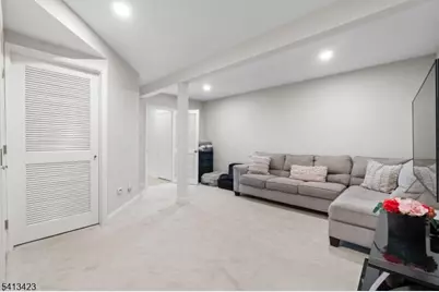 42 Lexington Ln #E, West Milford, NJ 07480 - Photo 4