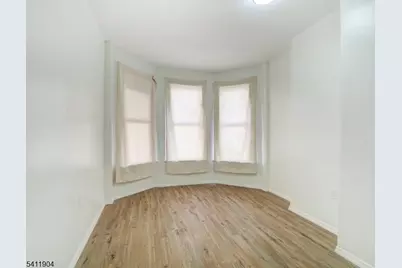 74 Winthrop St, Newark, NJ 07104 - Photo 6