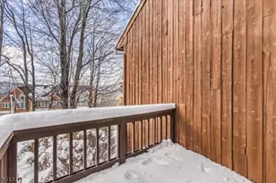 2 Squaw Valley Ct, Vernon Twp., NJ 07462 - Photo 20