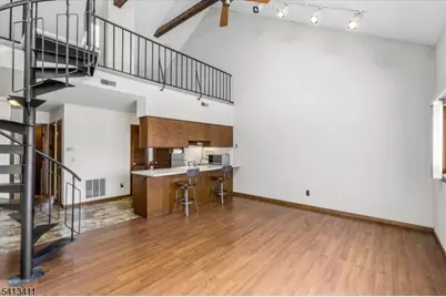 2 Squaw Valley Ct #6, Vernon Twp., NJ 07462 - Photo 10