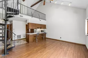 2 Squaw Valley Ct, Vernon Twp., NJ 07462 - Photo 10