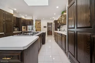 137 High Oaks Dr, Warren Township, NJ 07059 - Photo 16