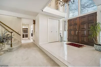 137 High Oaks Dr, Warren Township, NJ 07059 - Photo 4