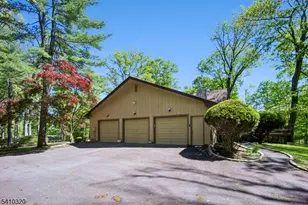 137 High Oaks Dr, Warren Township, NJ 07059 - Photo 48