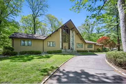 137 High Oaks Dr, Warren Township, NJ 07059 - Photo 1