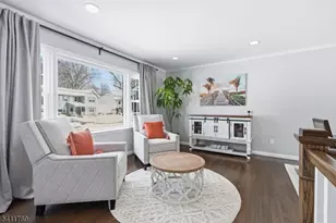 62 Forest Ave, Berkeley Heights Township, NJ 07922 - Photo 4