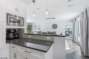 62 Forest Ave, Berkeley Heights Township, NJ 07922 - Photo 10