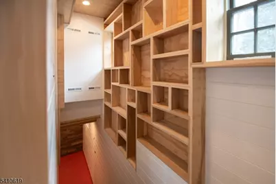 105 Larned Rd, Summit, NJ 07901 - Photo 12