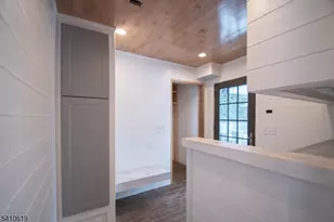 105 Larned Rd, Summit, NJ 07901 - Photo 6