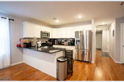 203 Schuyler Ave, Newark, NJ 07112 - Photo 4