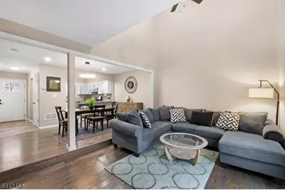 13 Chestnut Ct, High Bridge, NJ 08829 - Photo 4