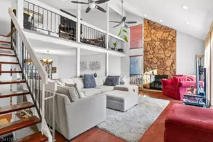 9 Kingsberry Dr, Franklin Township, NJ 08873 - Photo 2