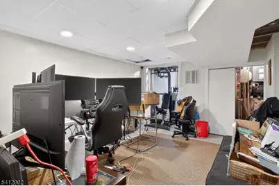 9 Kingsberry Dr, Franklin Township, NJ 08873 - Photo 16