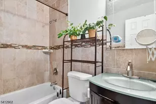 9 Kingsberry Dr, Franklin Township, NJ 08873 - Photo 14