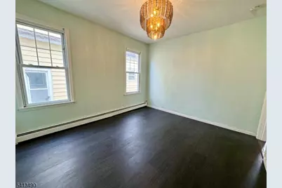 318 Ampere Pkwy, Bloomfield, NJ 07003 - Photo 8