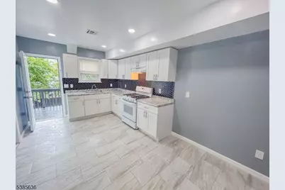 413 S 16th St, Newark, NJ 07103 - Photo 12