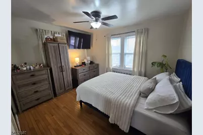 109 Bradley Ave, Bergenfield, NJ 07621 - Photo 6