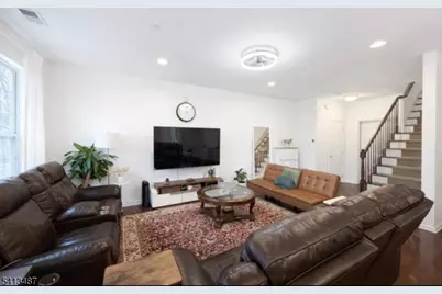 8 Swing Bridge Ln, South Bound Brook Boro, NJ 08880 - Photo 8