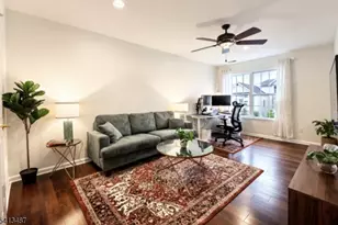 8 Swing Bridge Ln, South Bound Brook Boro, NJ 08880 - Photo 1