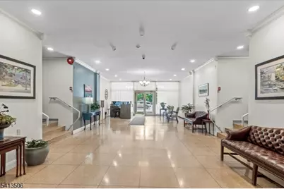 926 Bloomfield Ave #5E, Glen Ridge, NJ 07028 - Photo 2